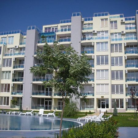 Oasis Suites Apartments And Studios Ravda Exterior foto
